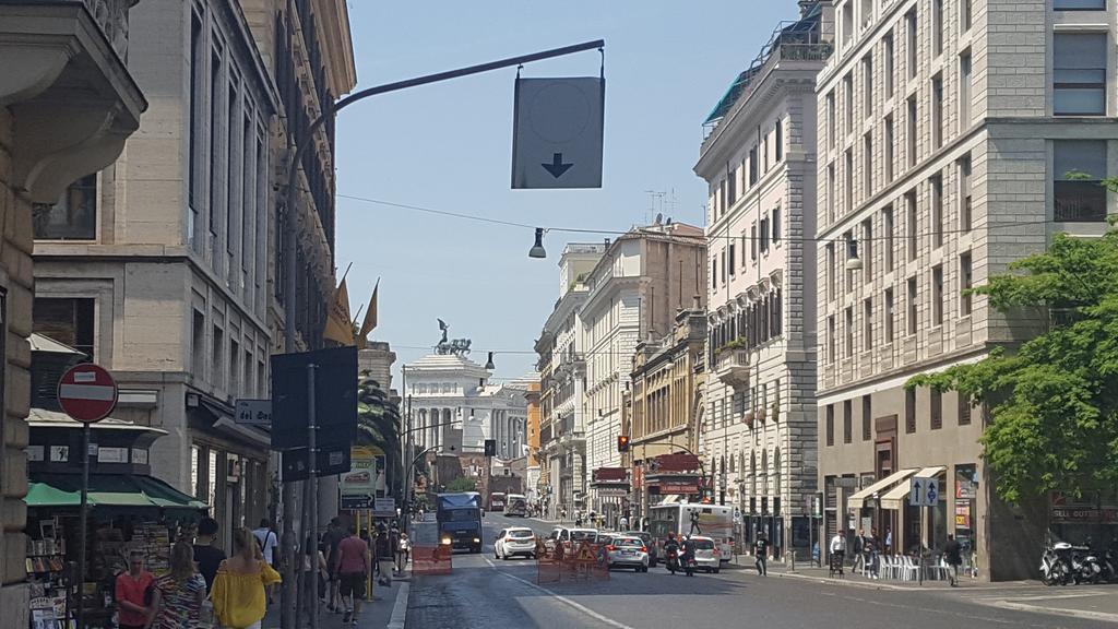 Una Finestra Su Monti Roma Eksteriør bilde